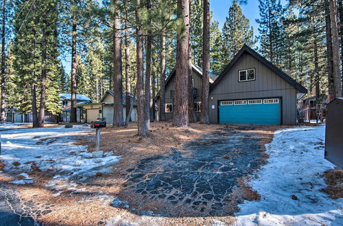 Foto 12 - Cozy Mountain Cabin ~ 7 Mi to Heavenly Ski Resort