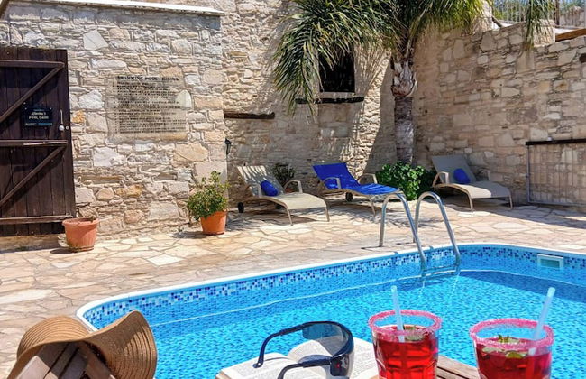 Athena's Pool Oasis - Photo 1
