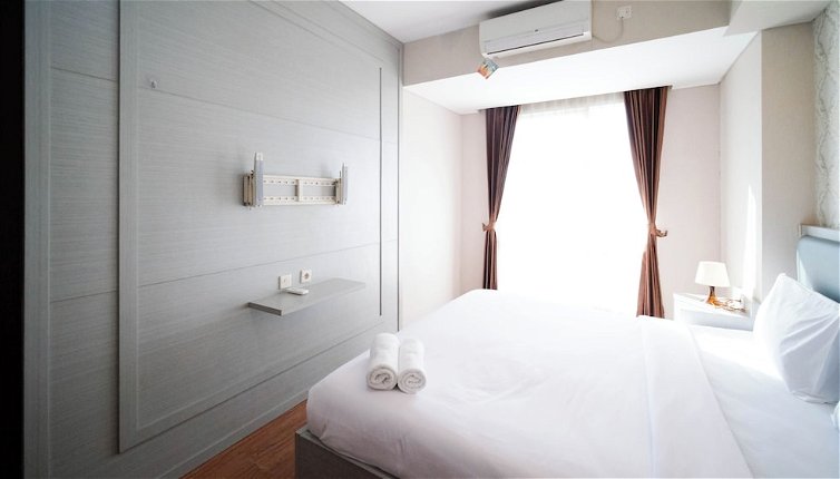 Photo 1 - Modern And Cozy 1Br At Grand Sungkono Lagoon Apartment
