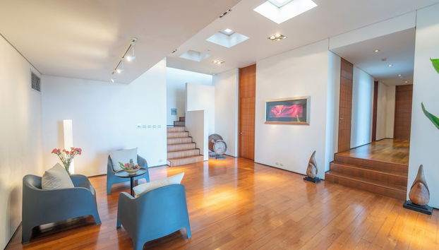 Lobby sitting area