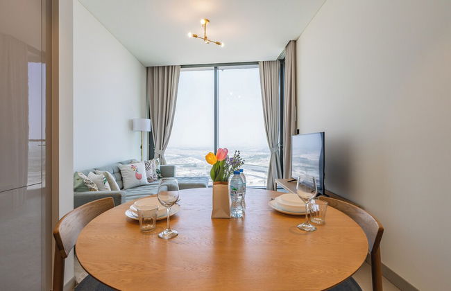 Beautiful Cityscape Views From This Urban Retreat - Photo 23