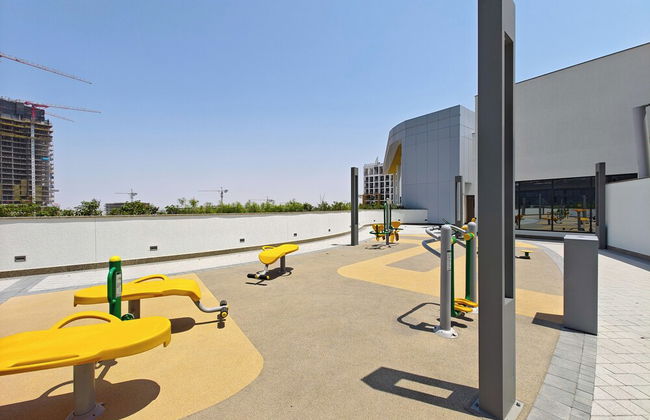 Beautiful Cityscape Views From This Urban Retreat - Photo 46