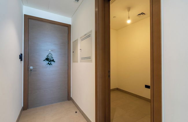 Beautiful Cityscape Views From This Urban Retreat - Photo 35