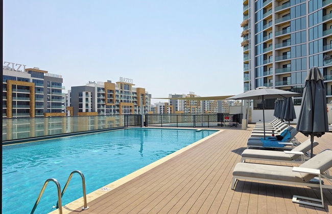 Beautiful Cityscape Views From This Urban Retreat - Photo 28