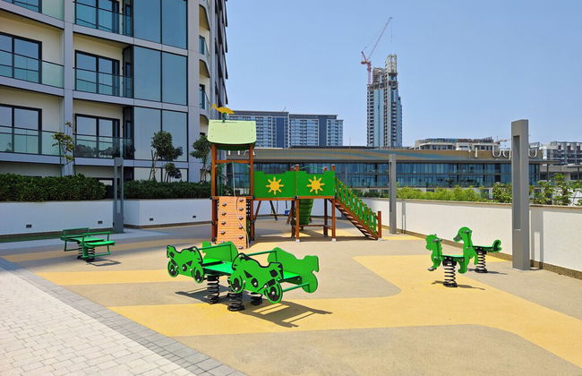 Beautiful Cityscape Views From This Urban Retreat - Photo 39