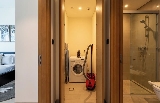 Beautiful Cityscape Views From This Urban Retreat - Photo 37