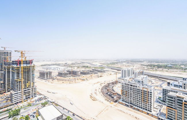 Beautiful Cityscape Views From This Urban Retreat - Photo 40