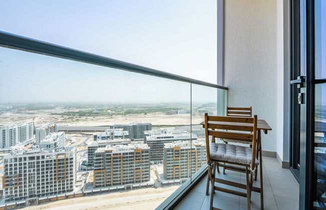 Beautiful Cityscape Views From This Urban Retreat - Photo 21