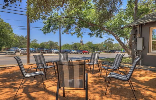 Historic Gem Near Schlitterbahn - Foto 24