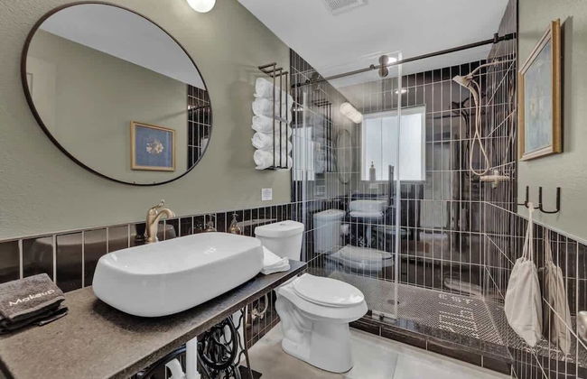 Historic Gem Near Schlitterbahn - Foto 18