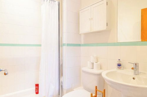 Foto 19 - Contemporary 2BD Flat - 2 Mins to Clapham Common