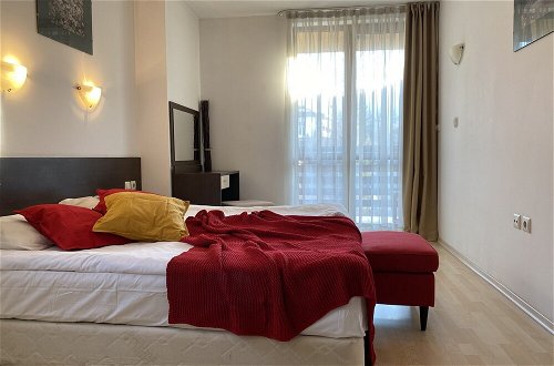 Photo 7 - Banderitsa Apartment in Bansko With Queen Size bed and Kitchen