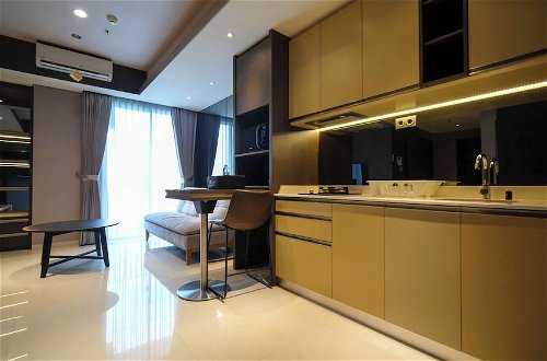 Foto 6 - Modern And Cozy 2Br At Grand Sungkono Lagoon Apartment