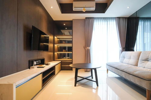 Photo 19 - Modern And Cozy 2Br At Grand Sungkono Lagoon Apartment