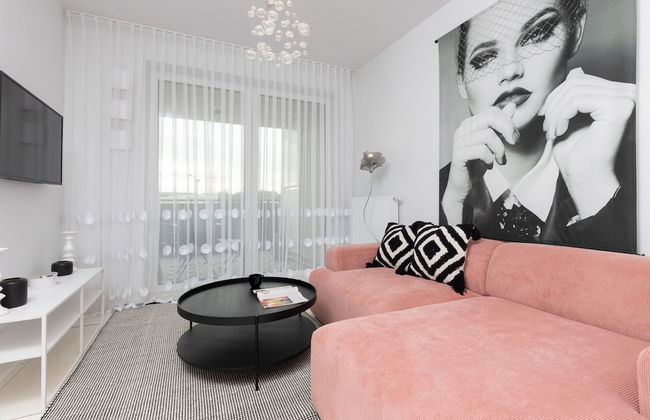 Trendy Warsaw Apartment by Renters - Foto 1