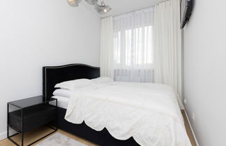 Photo 3 - Trendy Warsaw Apartment by Renters