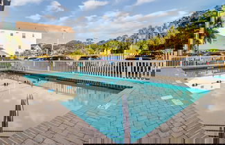 Foto 1 - Surfside Beach Condo w/ Ocean Access & Balcony