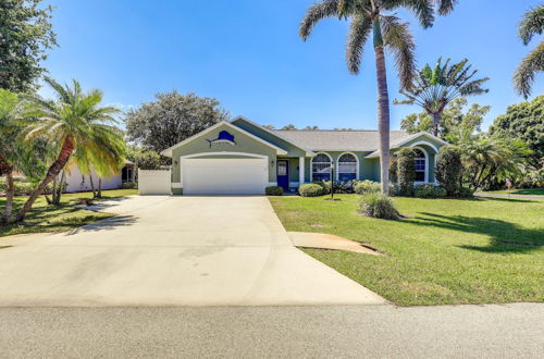 Foto 7 - Jensen Beach Home w/ Heated Pool