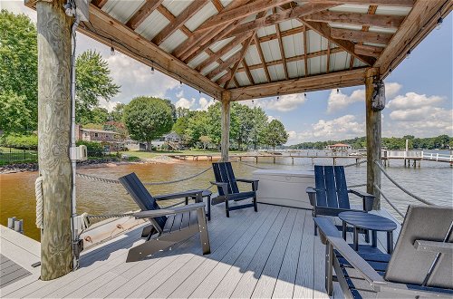Foto 1 - Pet-friendly Lake Norman Home With Boat Dock