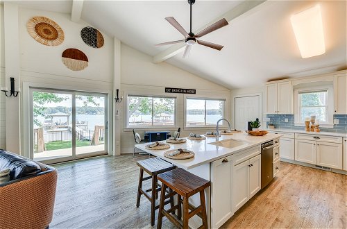 Foto 5 - Pet-friendly Lake Norman Home With Boat Dock