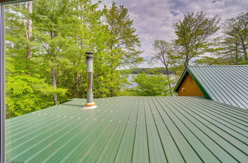 Foto 6 - Lakefront Cabin w/ Dock, Grill, 8 Mi to Munising