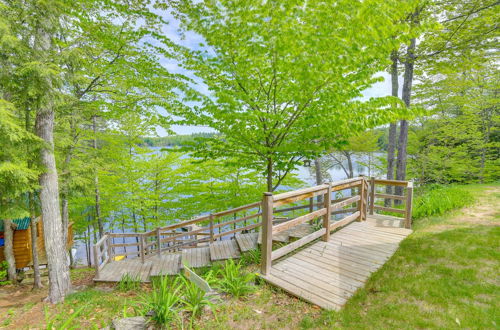 Foto 8 - Lakefront Cabin w/ Dock, Grill, 8 Mi to Munising