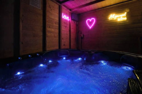 Photo 23 - Perfect Couple Retreat To Unwind&relax With Hottub