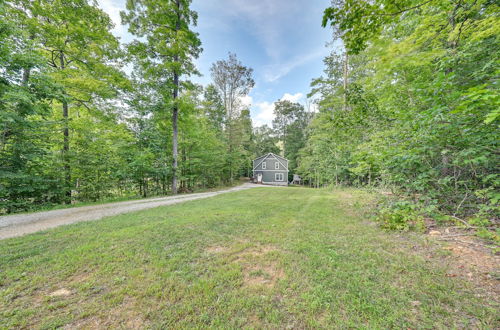 Photo 2 - Luxe Kentucky Cabin Rental ~ 9 Mi to Mammoth Cave