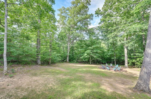 Photo 12 - Luxe Kentucky Cabin Rental ~ 9 Mi to Mammoth Cave