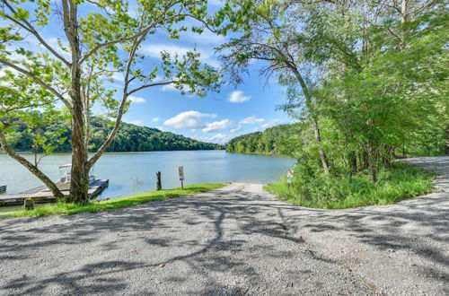 Photo 31 - Luxe Kentucky Cabin Rental ~ 9 Mi to Mammoth Cave