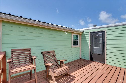 Photo 20 - Sunny Crystal Beach Cottage w/ Deck & Grill