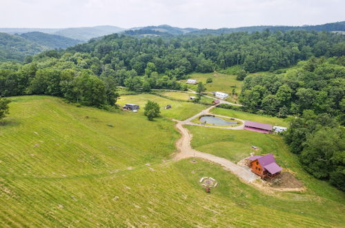 Foto 22 - Modern Willis Cabin Retreat: 24-acre Working Farm