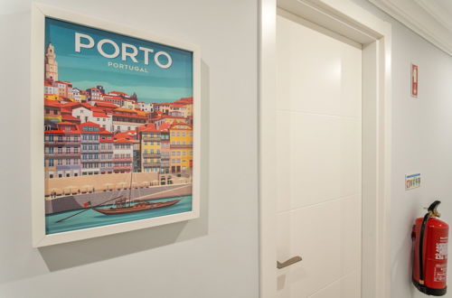 Photo 31 - Praia da Rocha Beach Bright Apartment 50 m walk from the beach