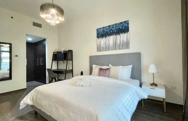 Elite LUX Holiday Homes - Spacious 2BR With Direct Metro Access in Al Furjan Dubai - Foto 15