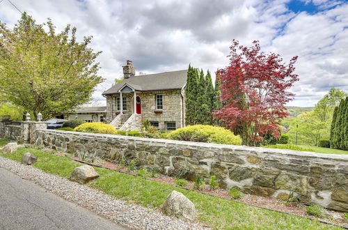 Photo 25 - Putnam Valley Vacation Rental: Patio & Lake Views