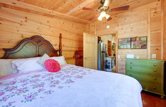 Photo 3 - California Hot Springs Creekside Treehouse Cabin