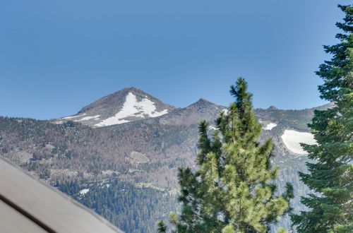 Foto 13 - Mammoth Lakes Condo w/ Fireplace & Mountain Views