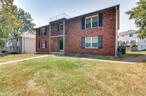 Foto 7 - Pet-friendly Overland Park Condo With Pool Access
