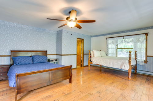 Photo 6 - Sparrow Bush Retreat w/ Fireplace & Screened Porch