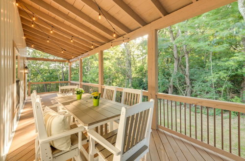 Foto 6 - Serene Kentucky Cabin w/ Fireplace + Fire Pit