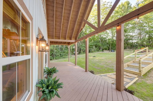 Foto 14 - Serene Kentucky Cabin w/ Fireplace + Fire Pit