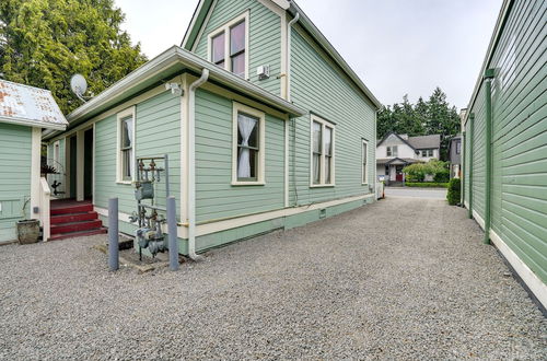 Photo 19 - Charming La Conner Vacation Home w/ Fireplace