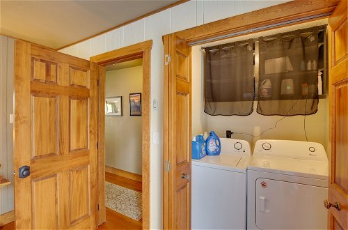 Foto 13 - Cozy Lead Cabin w/ Deck < 1 Mi to Ski Slopes