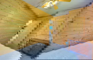 Foto 3 - Woodland Cabin w/ Fishing, ATV & Snowmobile Trails