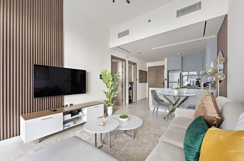 Photo 14 - WelHome - Contemporary 1BR in Binghatti Canal & Burj Views