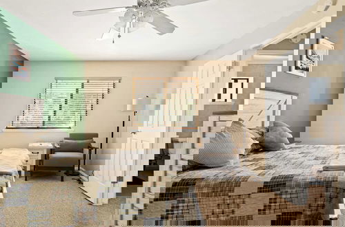 Foto 2 - The Leehive Near Lake Arrowhead Village