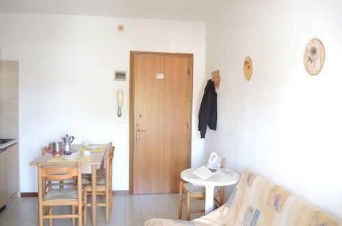 Foto 2 - Comfortable Flat With Terrace 100m From the Beach