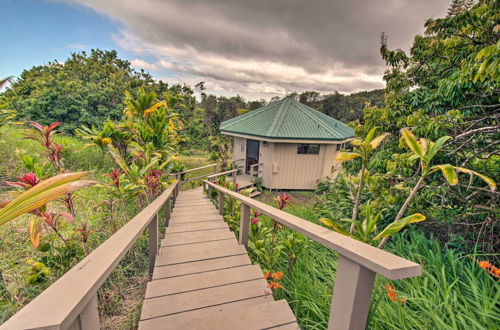 Photo 12 - Hilo Couples Retreat ~ 6 Miles to Honoli'i Beach