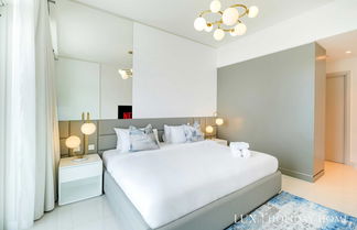 Foto 2 - LUX Luxury Sunrise Beachfront Suite 2