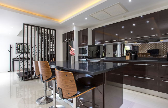 Tropical Seaview Pool Villa Dragon A - Photo 13
